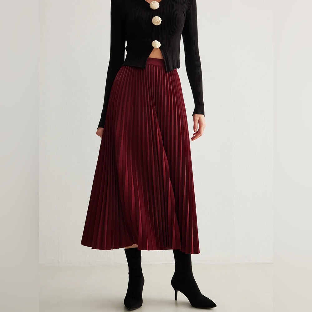 Zara Satin Effect Pleated Midi Skirt - S - Burgundy Red